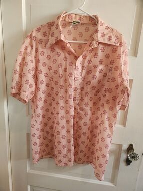 Vintage 70s Pink Floral Button Up Shirt Retro Dagger Collar Short Sleeve